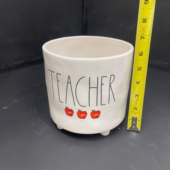 Rae Dunn Planter / pot - Picture 7 of 7